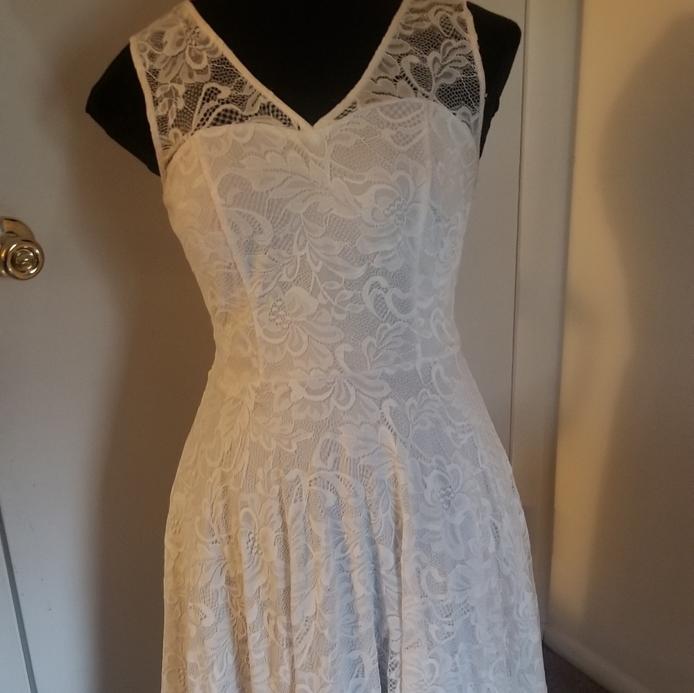 Meetjen A-line White Lace Dress